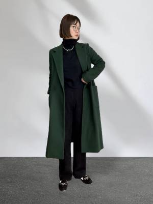 寒い季節に「大活躍」♡1本あれば優秀な【コーデュロイボトムスコーデ】紹介