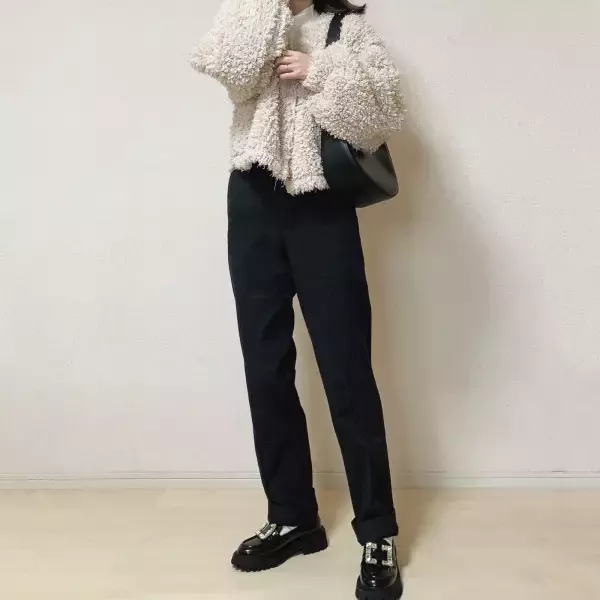 「裏起毛」や「キルティング」で乗り切る！2024冬の【おすすめあったかボトムス】4選