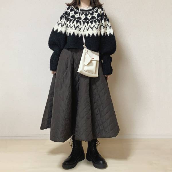 「裏起毛」や「キルティング」で乗り切る！2024冬の【おすすめあったかボトムス】4選