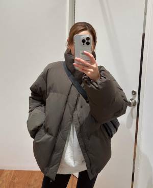 「あまりの軽さに驚き」「早く買えばよかった」と後悔…【ユニクロ】暖かさがすごいダウンは、アウター難民に激推し！