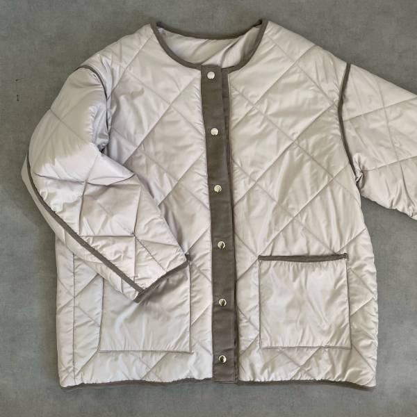 「高見えで洗練された印象に」トレンドグレーが大人見え！”キルティングジャケット”