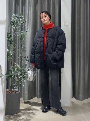 『着こなせない方』必見！ オシャレさんに学ぶ【赤色トップス】を使ったコーデ術