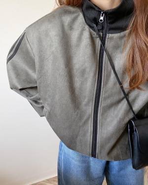 「買いに走った」「色も絶妙に可愛い」【しまむら】冬に着たい“アウター”2選