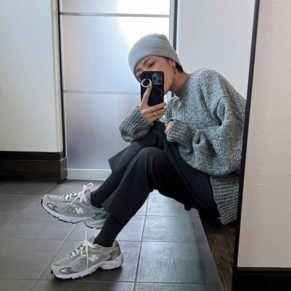 コレ「褒められます♡」「脚がスッキリ見える」【ユニクロ】“ヒートテックタイツ”が本当に可愛い