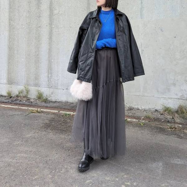 さりげなく【フェイクレザー】をアクセントにコーデを格上げ！！