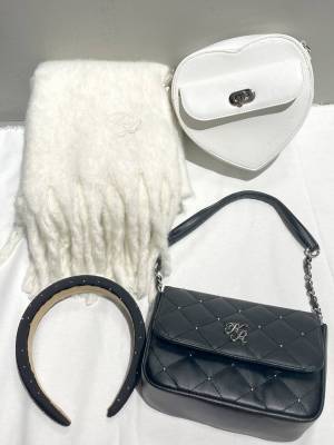 可愛さ重視で！コーデに大人の甘さを♡【ハート型バッグ】