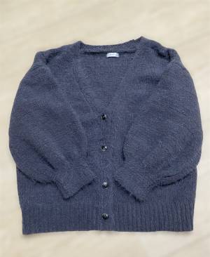 《安すぎーーーッ！》プチプラなのに可愛すぎ♡【しまむら】の「主役級」トップス”4選”