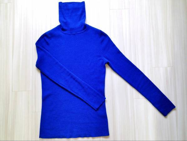 「真冬でも余裕のあたたかさ！」【ユニクロ】”タートルネックアイテム”は「1枚」あると超便利っ！！