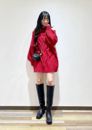 肌見せが『あざと可愛い♡』【ViS】1枚で女っぽ！「オフショルワンピ」