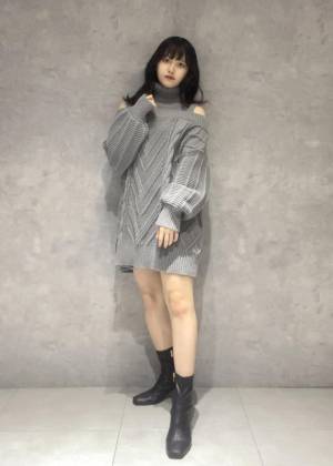 肌見せが『あざと可愛い♡』【ViS】1枚で女っぽ！「オフショルワンピ」