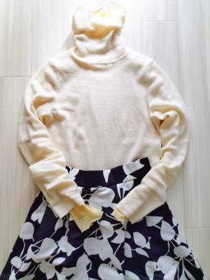 コレ…「幅広く」使えるんですっ！！【ユニクロ】「カラー展開が豊富」な“タートルネック“は「買って損なし」♡