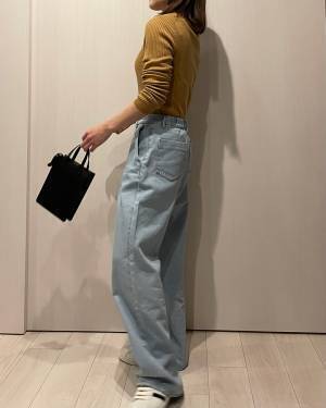 《ストレスフリーなデニムって！？》「軽い穿き心地で幸せ！」【ユニクロ】“デニム”が「快適」でおしゃれ！