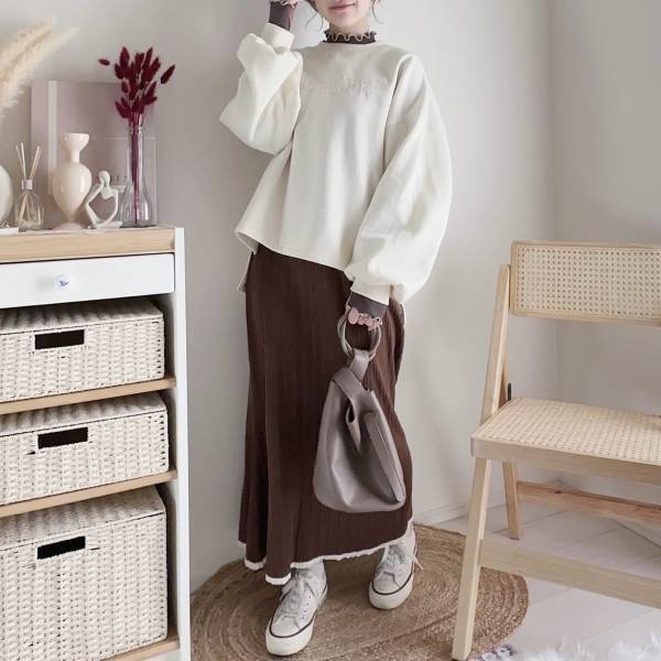 《プチプラでゲットできる》「ヘビロテ確実っ！！」【しまむら】コスパ高い”スウェット”紹介