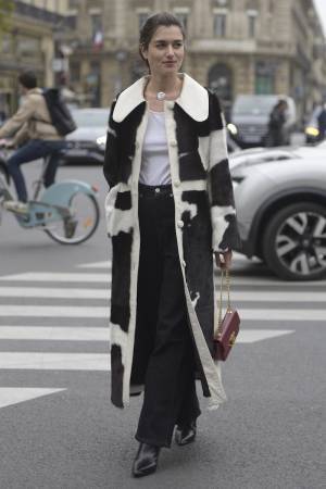 ぬくもり「ファーコート」を良バランスに着こなすには？【ストリートスナップ】