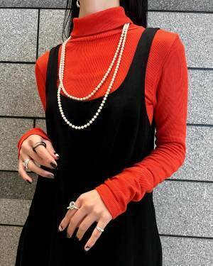 《在庫切れ続出！？》【ユニクロ】へ急げッ！オシャレ度上がる♡「カラーニット」