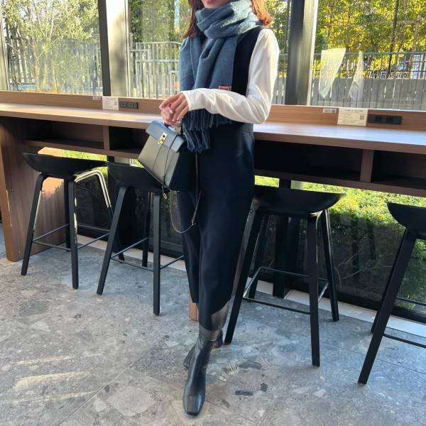 ぜ、絶対欲しい、、！（涙）【GU】デートにも着ていきたい♡「ジャンパースカート」