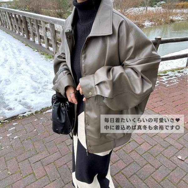 「可愛いが爆発」「パーフェクトすぎ」しまむらの“合皮ブルゾン”が軽くて可愛い！