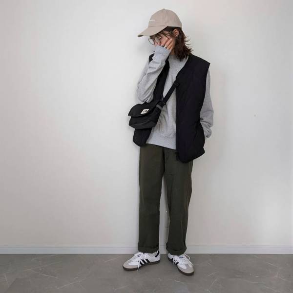 『色違いで買いたくなる快適さ』です…！【ユニクロ】おしゃれ見えする”スウェット”を紹介