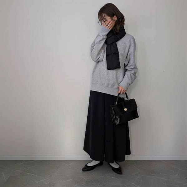 『色違いで買いたくなる快適さ』です…！【ユニクロ】おしゃれ見えする”スウェット”を紹介