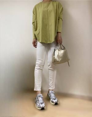 ＜足元が引き立つ＞【ナイキ】”ゴツめスニーカー”を使った「今っぽコーデ」3選