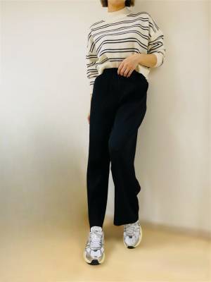 ＜足元が引き立つ＞【ナイキ】”ゴツめスニーカー”を使った「今っぽコーデ」3選