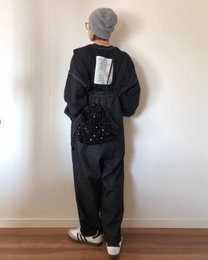 「2000円以下とは思えない♡」【しまむら】「500mlペットボトルが4本入る」大容量で便利！”キラキラバッグ”が可愛い