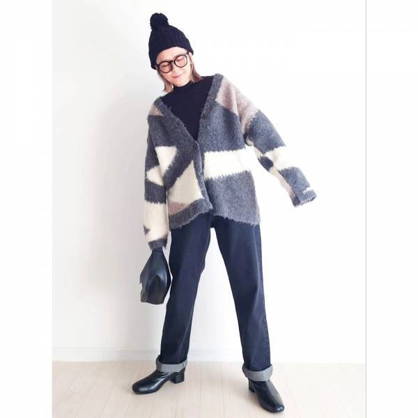 〈地味になりがちな冬に映える！〉【カラーカーデ】を使った「最旬コーデ術」