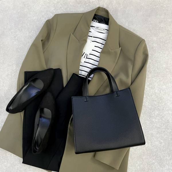 えっ？！【ZARA】が『590円』？？「一年中」着ることができる”万能ボーダーTシャツ”を紹介