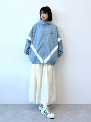 スポーティだけど大人可愛く♡今季イチオシ【トラックジャケット】に注目！