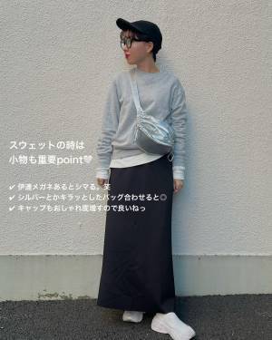 ＜名品すぎる＞「コスパ良すぎ」で「コレは買い！！」【ユニクロ】“スウェットシャツコーデ”