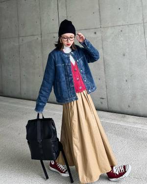 脱・地味コーデ！【カラースニーカー】で明るさをプラスして♡