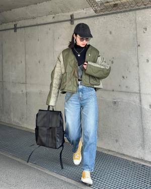 脱・地味コーデ！【カラースニーカー】で明るさをプラスして♡