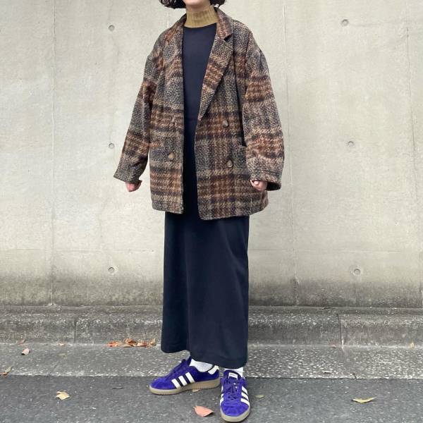 脱・地味コーデ！【カラースニーカー】で明るさをプラスして♡