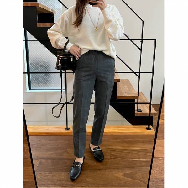 「グッと抜け感」！断然『ホワイト』が可愛い♡【ユニクロ】のアイテムで真似できる“オススメコーデ”紹介