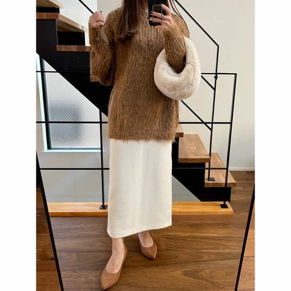 「グッと抜け感」！断然『ホワイト』が可愛い♡【ユニクロ】のアイテムで真似できる“オススメコーデ”紹介