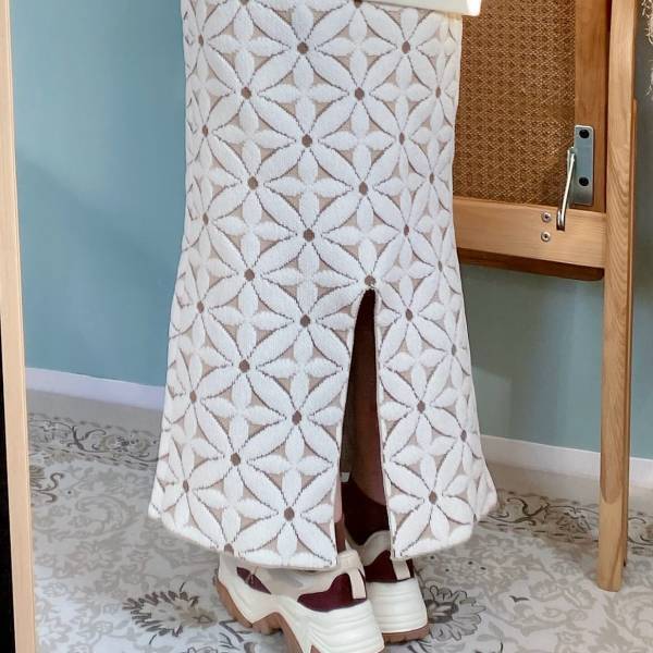 【しまむら】SNSを騒がせたアイテム！！取り寄せでゲットできる“花柄アイテム”が高見えできて最高♡