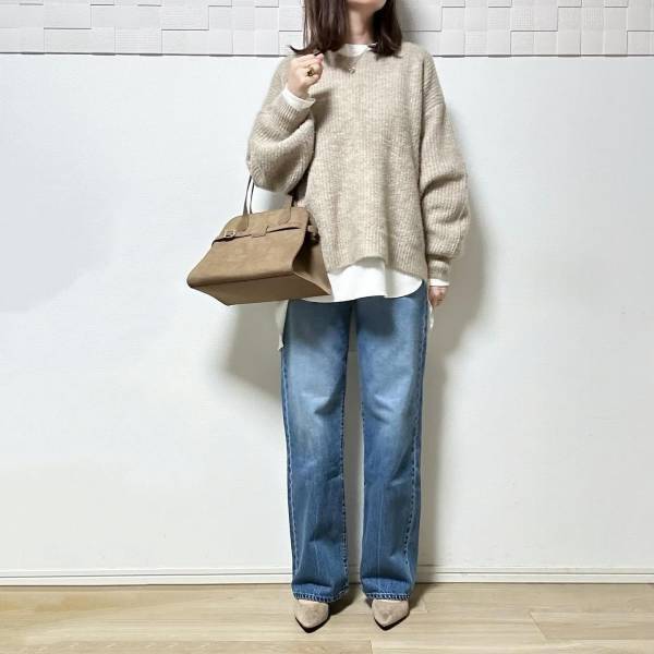 『形がキレイ』って噂！！【ユニクロ】冬こそ着回したい♡「淡色デニム」