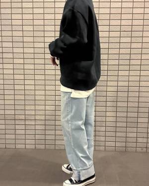 『形がキレイ』って噂！！【ユニクロ】冬こそ着回したい♡「淡色デニム」