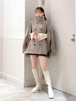 〈ゆったりシルエットが可愛い♡〉羽織るだけでおしゃ見えする【ケープコート】