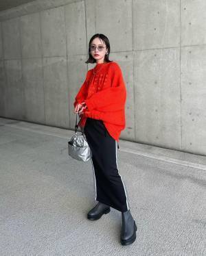 〈冬の地味見えを防ぐ！〉【カラーバッグ】でコーデに彩りを♡