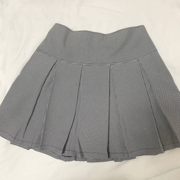 〈千鳥格子柄が可愛い…♡〉大人顔負けの【GU】”セットアップ”が「ヘビロテ確実」だから即買いして！