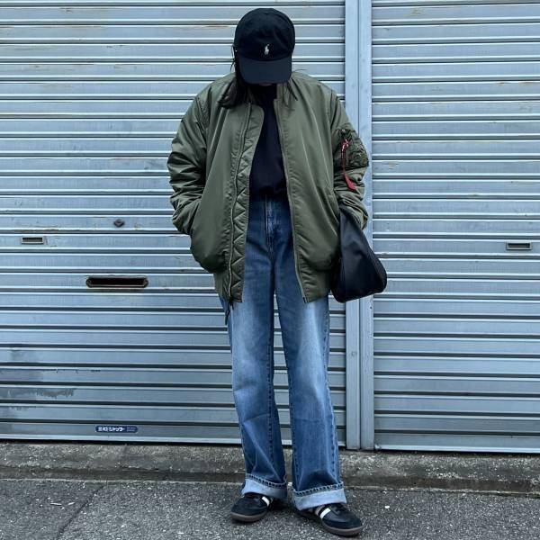 《骨格ウェーブさんコレ履いて！》春先にもぴったり♡【ユニクロ】の「脚がまっすぐ美しく見える」美シルエットジーンズ紹介