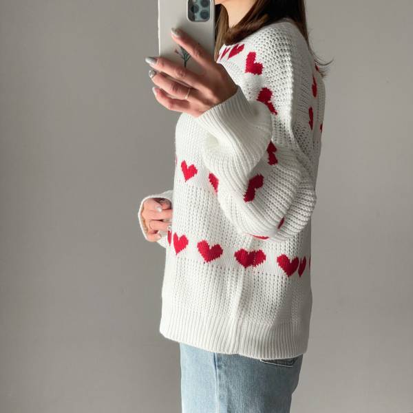 【SHEINの映え確定ニット】バレンタインはこれで決まり！全面ハートづくしで、可愛さ満点♡