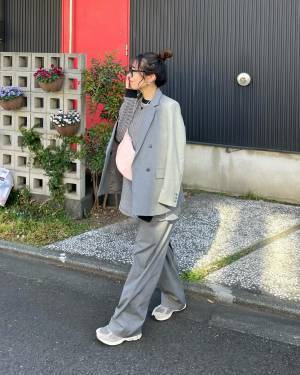 使い勝手ハンパないッ!!【ユニクロ】いま買ってすぐに大活躍♡「ショルダーバッグ」