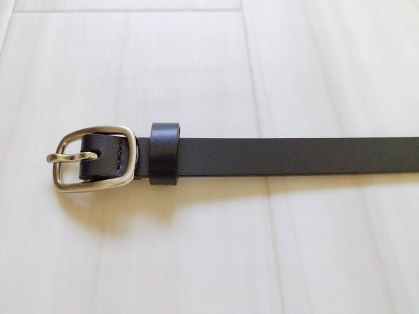 【ユニクロ】「雰囲気一変！」上質な“レザーベルト”でワンランク上の着こなしを♡