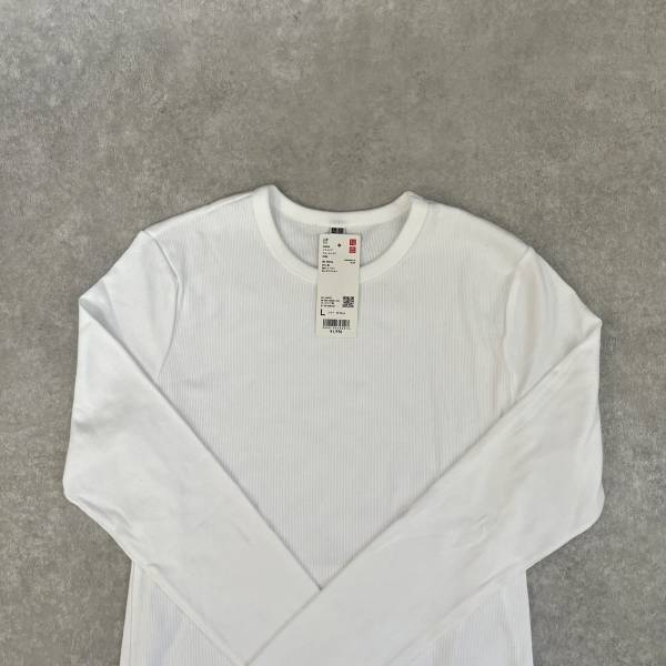 着回し力も着心地も抜群！【ユニクロ】“ソフトリブクルーネックT”が万能すぎる！？