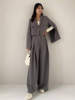 このひとクセでこなれ感♡ 年中使える【タックパンツ】に注目！