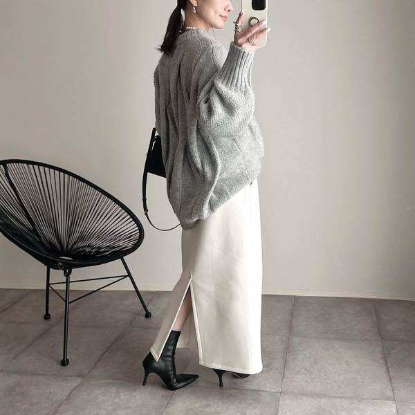 《色違いで欲しくなってきた♡》「着心地も良かった」【GU】「暖かい」“スウェットスカート”をゲット！