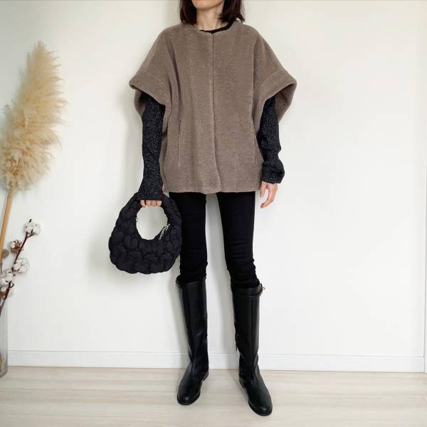 この値段でイイの？！”ハート柄”が可愛い♡【ZARA】の黒バックが今どき感満載！