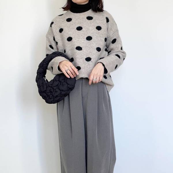 この値段でイイの？！”ハート柄”が可愛い♡【ZARA】の黒バックが今どき感満載！